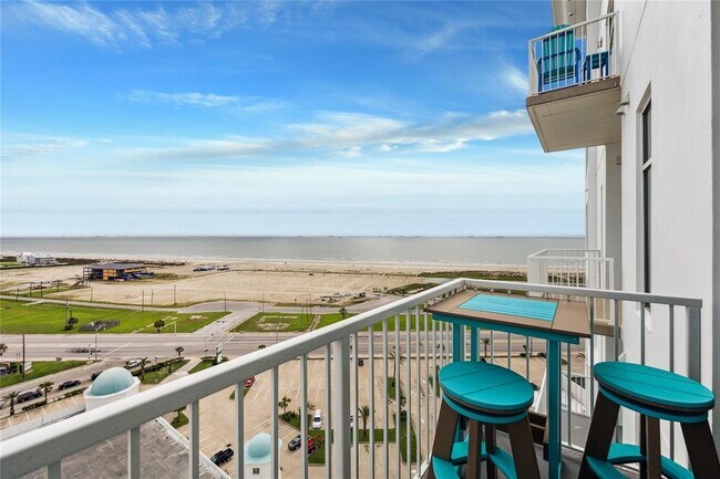 Building Photo - 500 Seawall Blvd