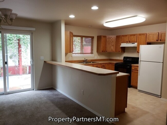 Primary Photo - 5Bd/2Ba Spacious House in Durston Meadows