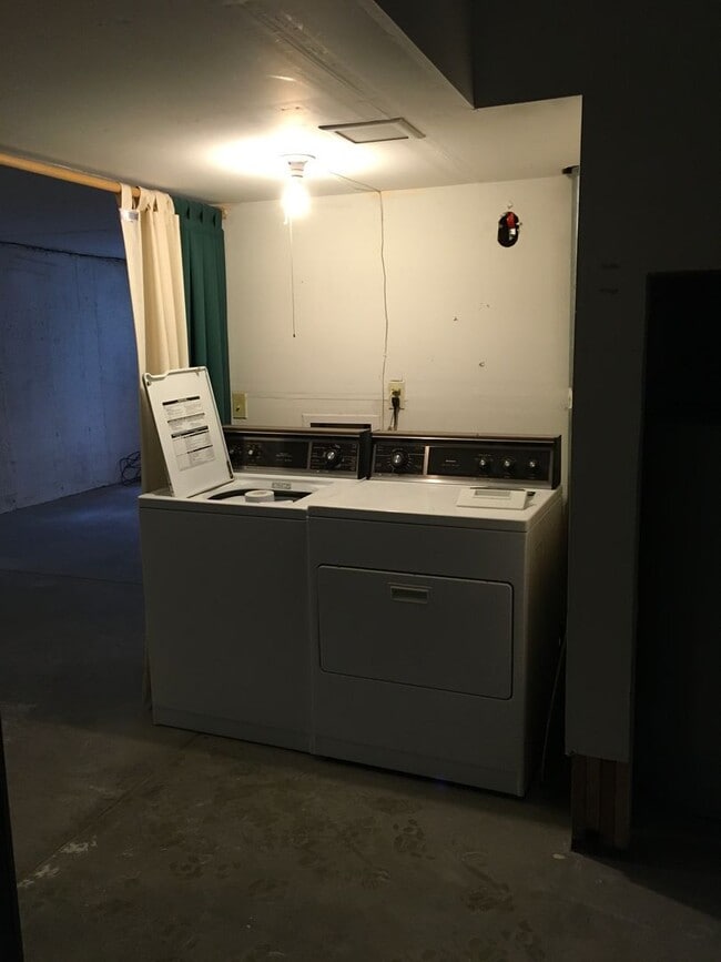 Building Photo - 3005 Anchor Way