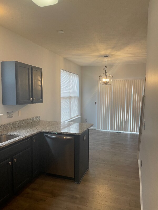 Building Photo - 10405 Ethel St