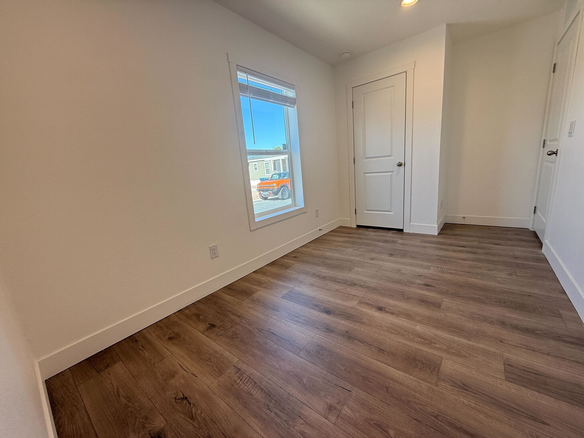 Building Photo - 3601 E Wyoming Ave