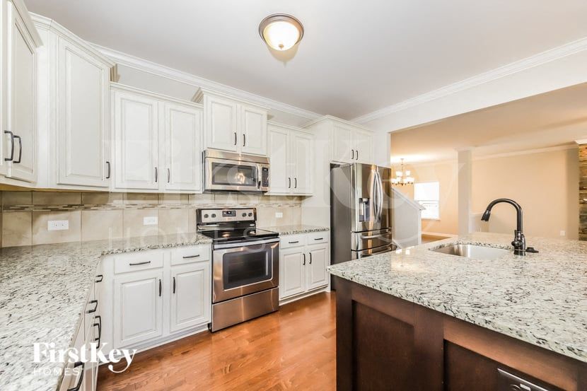 Building Photo - 1205 Quail Heights Dr