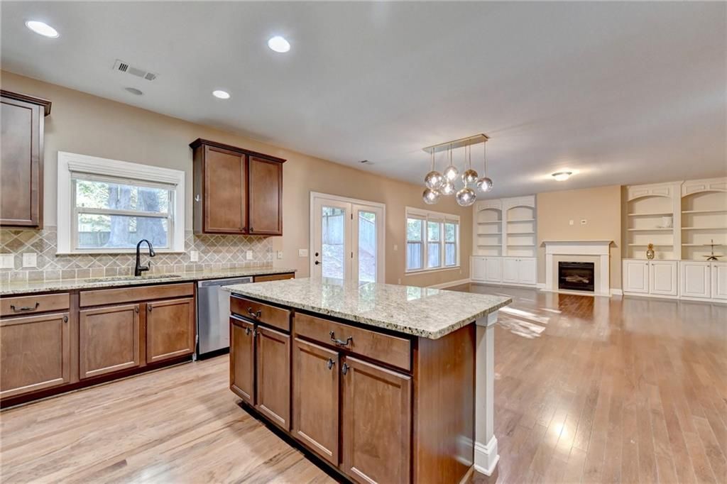 Building Photo - 3709 Union Park Dr