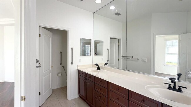 Building Photo - 12649 Cragside Ln