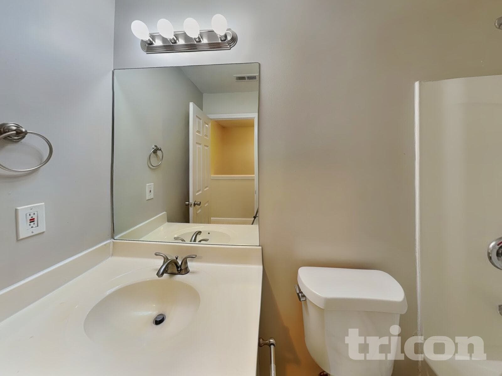 Building Photo - 728 Celeste Ln