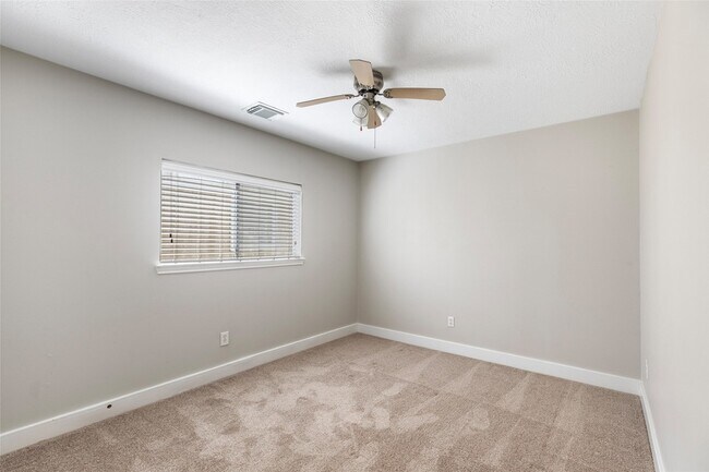 Building Photo - 18906 Atasca Oaks Dr
