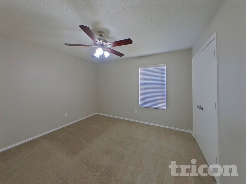 Building Photo - 2983 Celian Dr