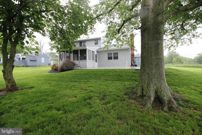 Building Photo - 336 Cowpath Rd