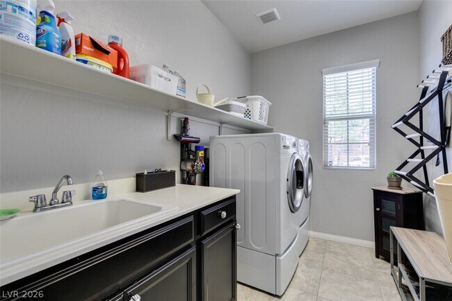 Building Photo - 11922 Fisterra Ct