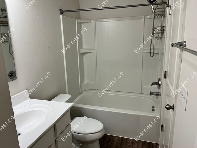Building Photo - 1320 Havenbrook Dr