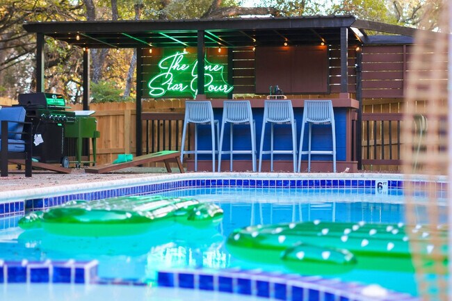 Building Photo - 11126 Quail Rise