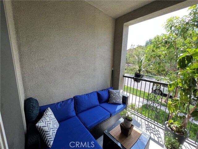 Building Photo - 211 Native