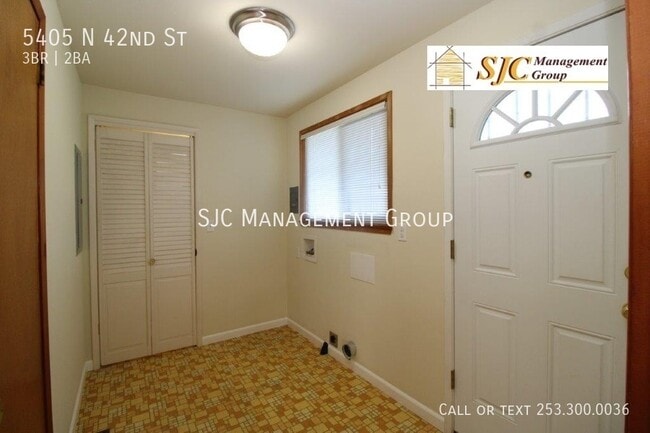 Building Photo - 5405 N 42nd St