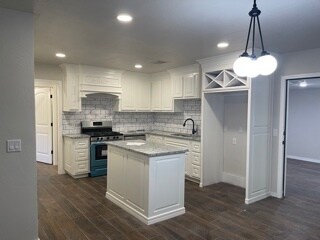 Kitchen another view - 4236 Ridgecrest Cir