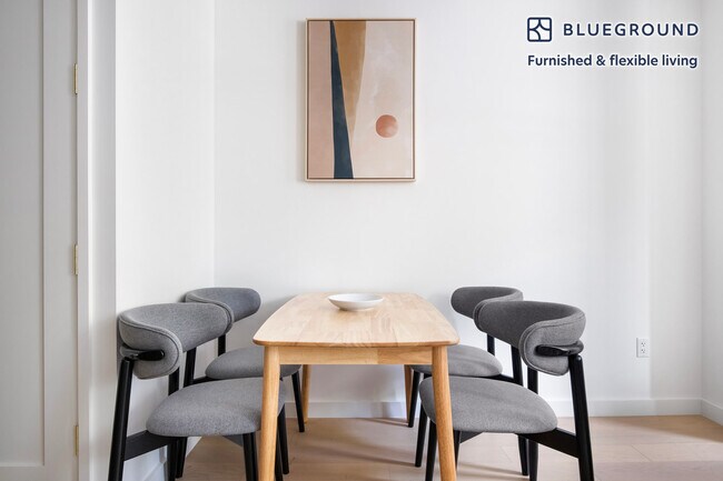 Building Photo - 285 Kingsland Ave