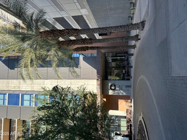 Building Photo - 200 W Portland St