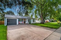 Building Photo - Fantastic Englewood Ranch