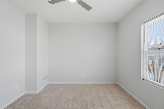 Building Photo - 1422 Creekside Cir NW