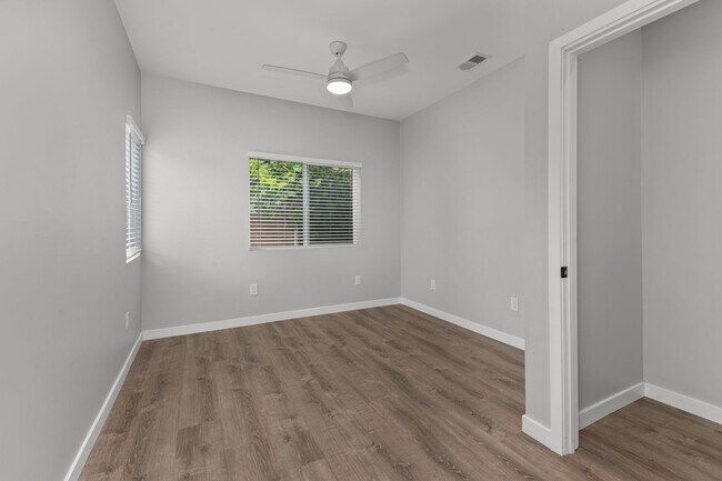 Building Photo - Overlooks SDSU!