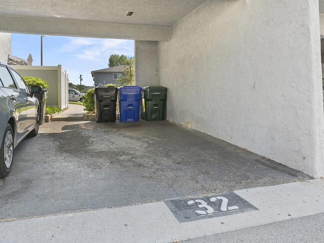 Building Photo - 20757 Plum Canyon Rd