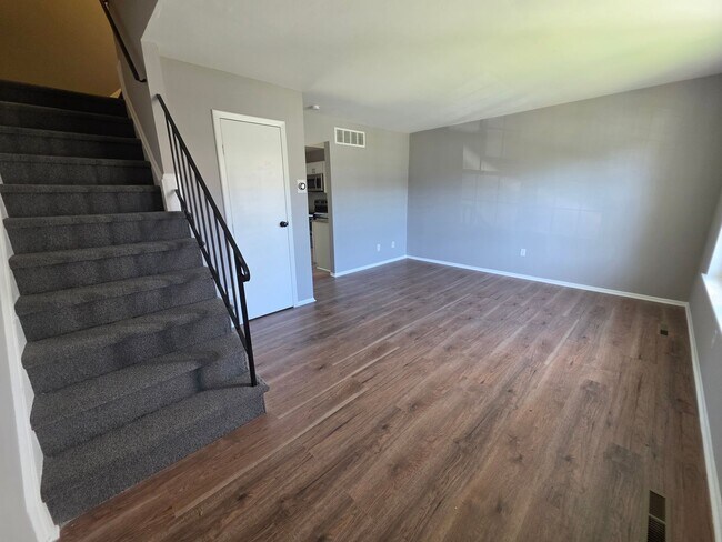 Building Photo - 1368 Harford Square Dr