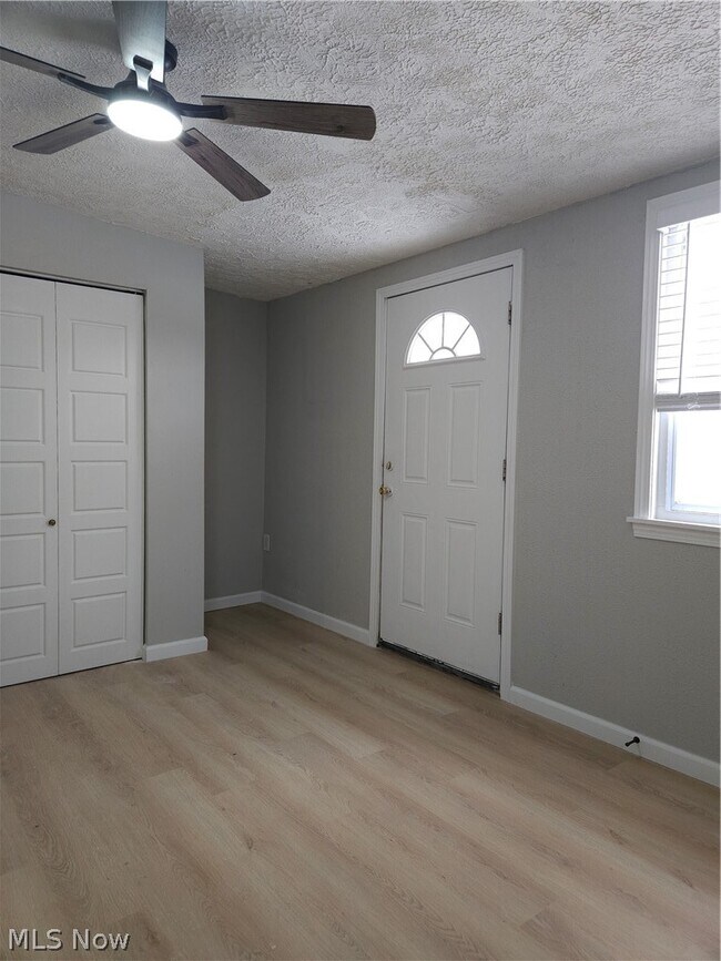 Building Photo - 2430 Talbot St