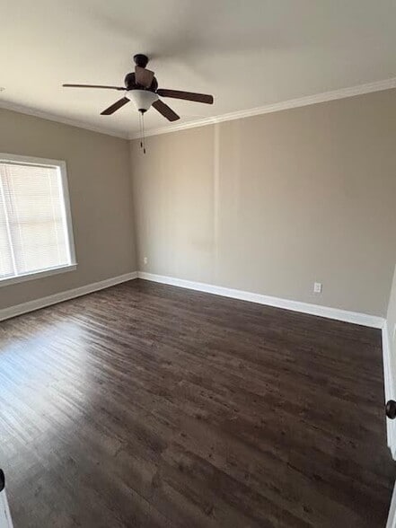 Building Photo - 2201 Brookville Dr