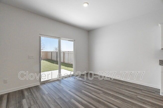 Building Photo - 3122 Dreamweaver