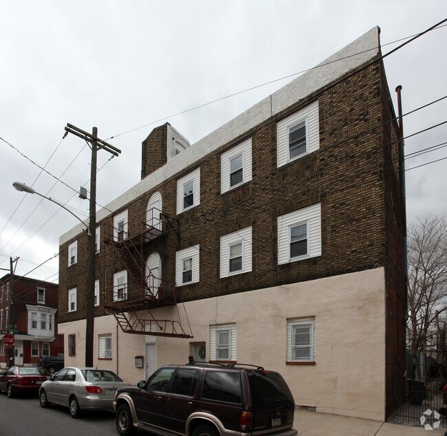Building Photo - 1501 Reed St