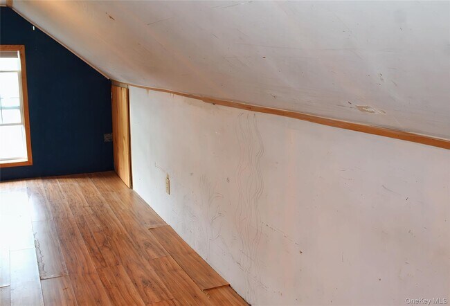 Building Photo - 295 Lucas Ave