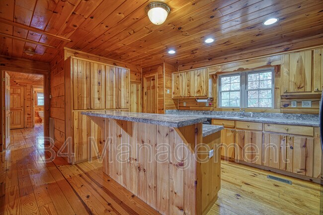 Building Photo - 336 Dancing Water Dr