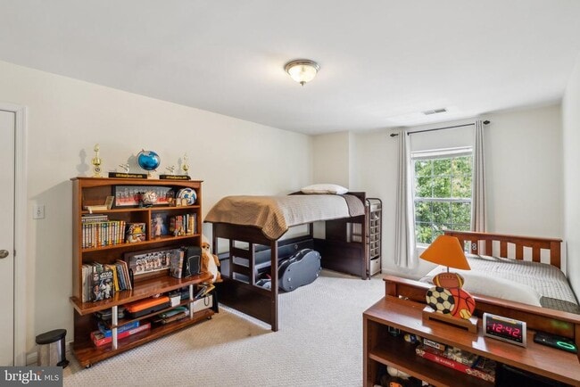 Building Photo - 4843 Montega Dr