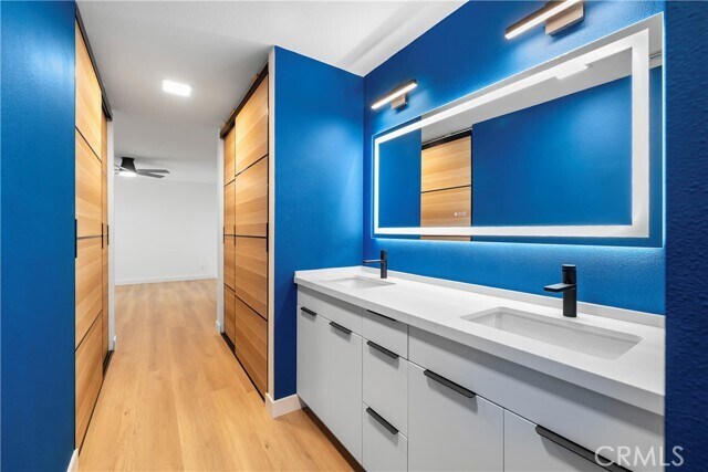 Building Photo - 421 E Balboa Blvd