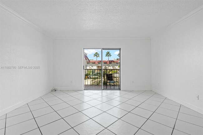 Building Photo - 8650 SW 67th Ave