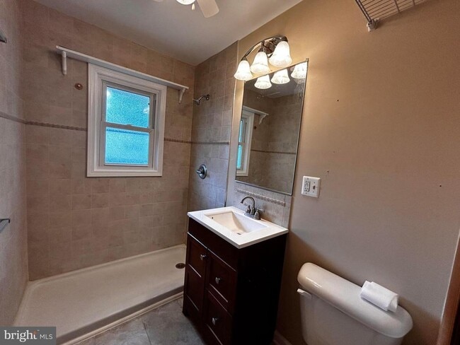 Building Photo - 119 Cardinal Ln