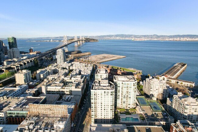 Building Photo - 229 Brannan St