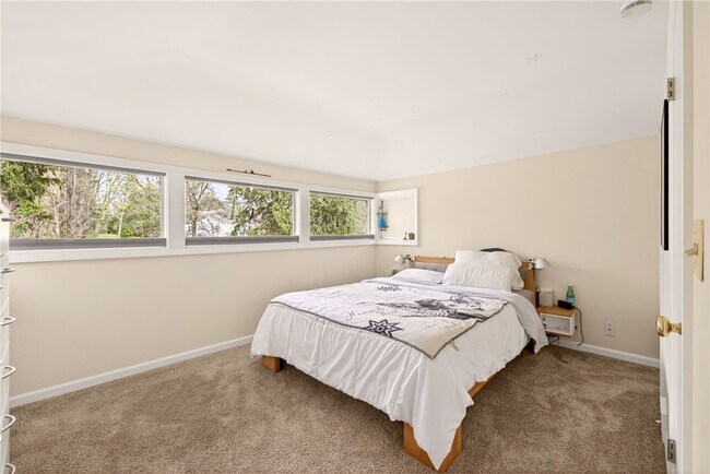 Building Photo - 53 Golfside Pkwy