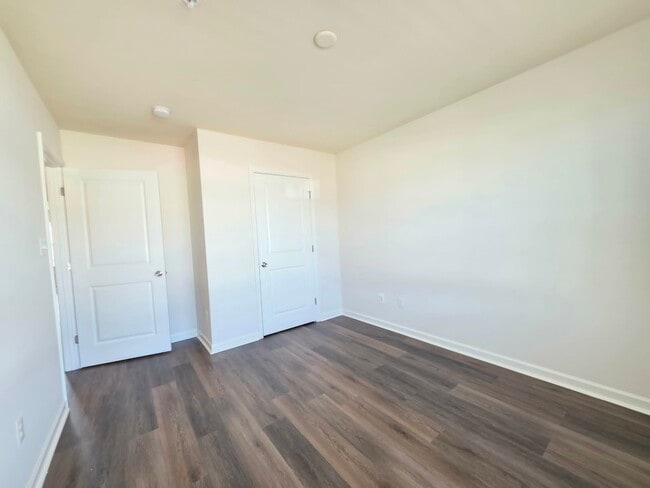 Building Photo - 234 Garrison Way