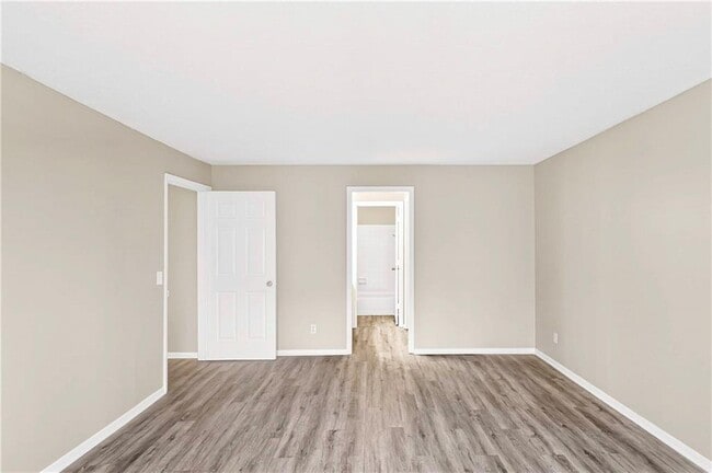 Building Photo - 5537 Mountain Springs Cir