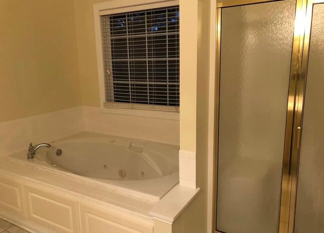 Building Photo - 5 BR/3 Bath in Willow Pointe (Lake Carolina)