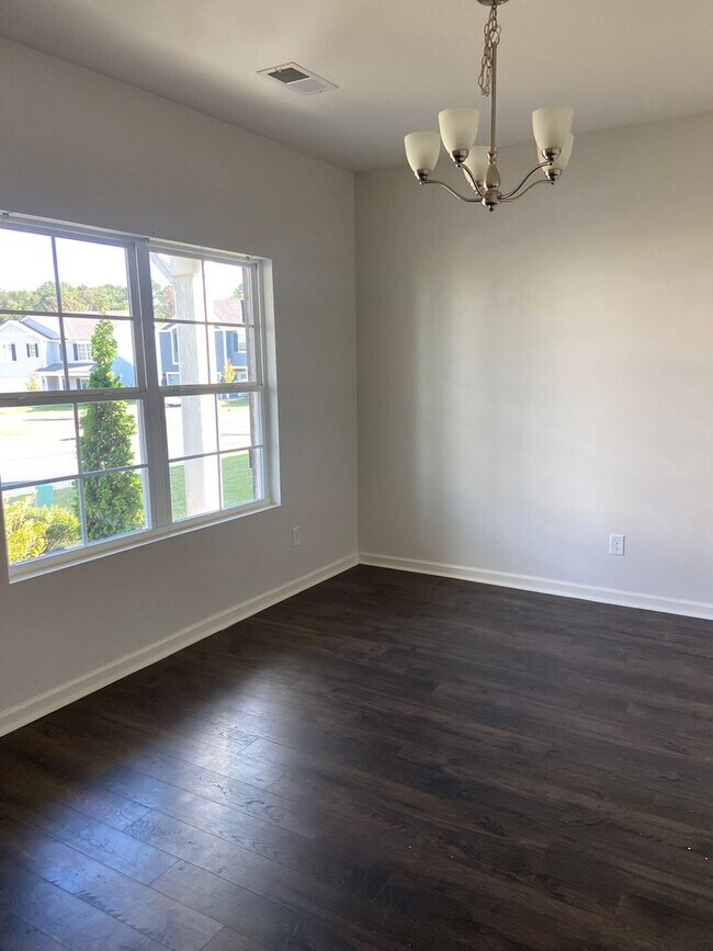 Building Photo - New For Rent in Springville!