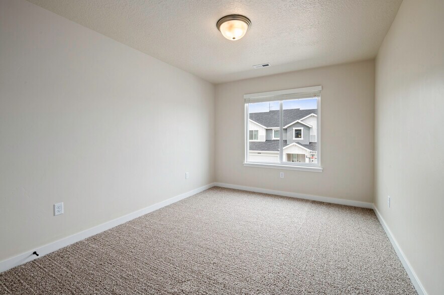 Building Photo - 12903 S Parade Trail Ct