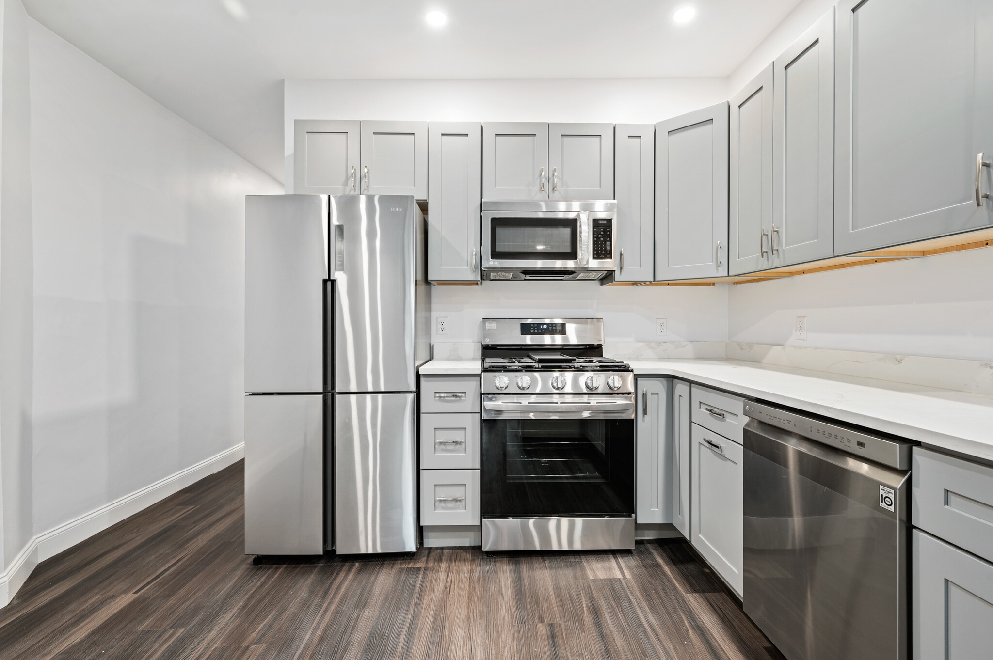 Building Photo - 318 Laurel St