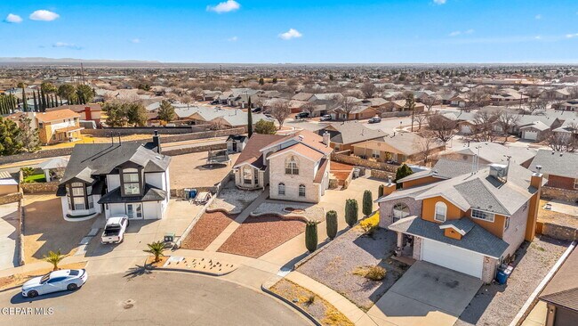 Building Photo - 4572 Loma Linda Cir