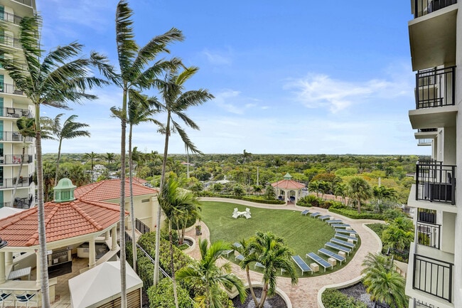 Building Photo - 610 W Las Olas Blvd