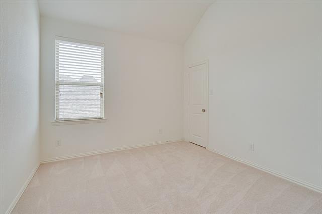 Building Photo - 9001 Violet Dr