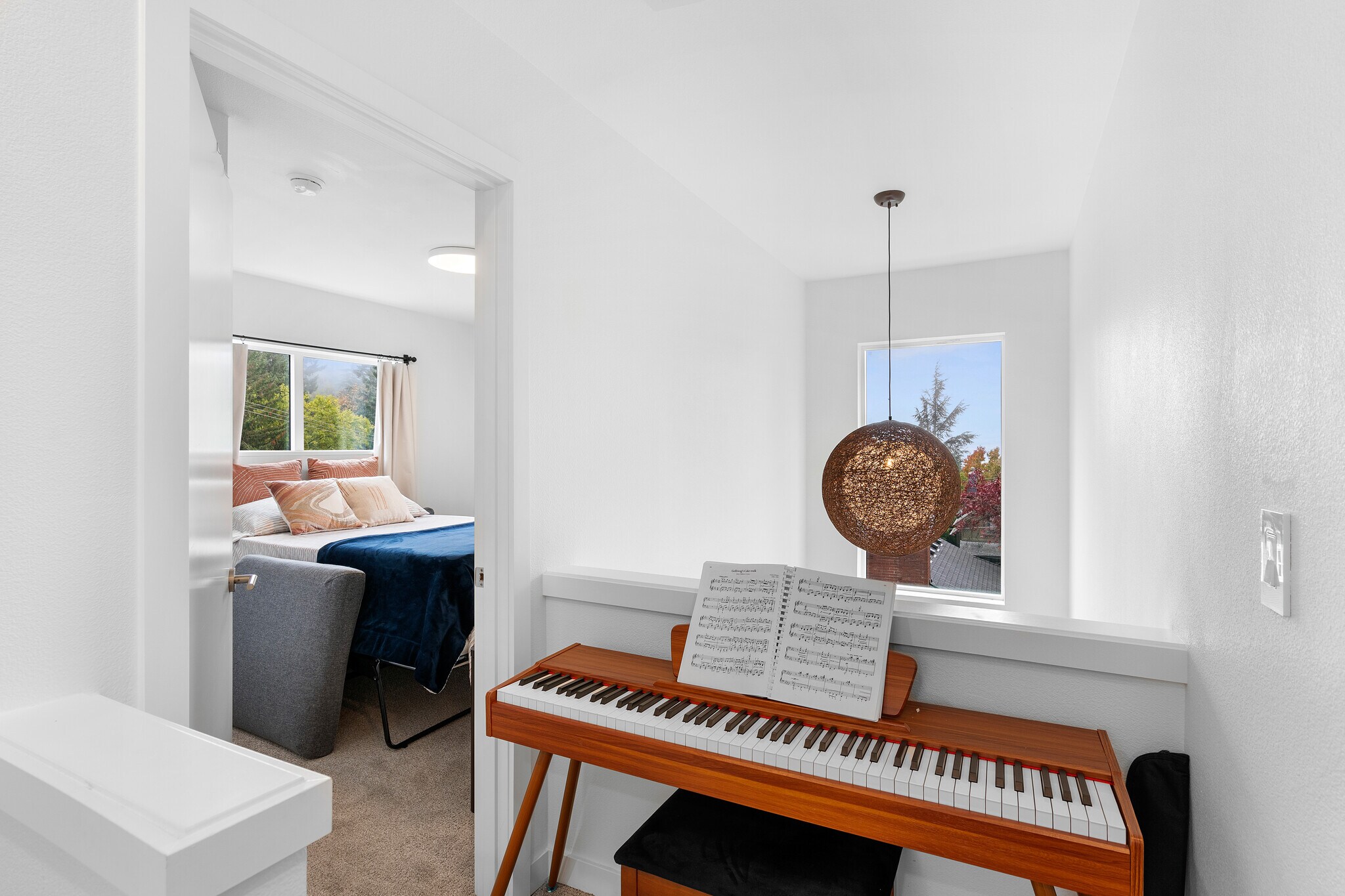 Building Photo - 3590 SW Patton Rd