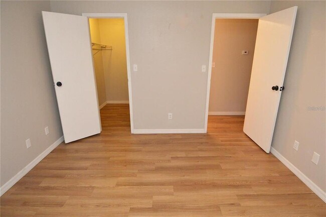 Building Photo - 1400 Gandy Blvd N