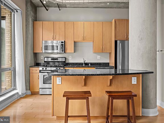 Building Photo - 301 Massachusetts Ave NW