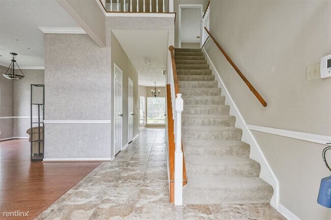 Building Photo - 4 br, 2 bath House - 1108 Woodchase Drive